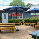 Ink & Barley Tattoos and Brews has a courtyard in the back for guests